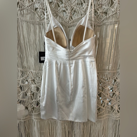 NEW! IEENA for MAC DUGGAL White silk slip dress size6 - Picture 4 of 7